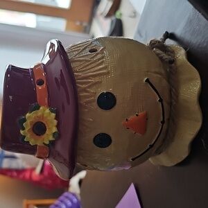 Scentsy SCARECROW lighted wax warmer